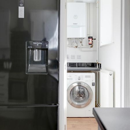 Cosy 3 Bedroom House With Free Parking And Wifi Hythe  Exterior foto