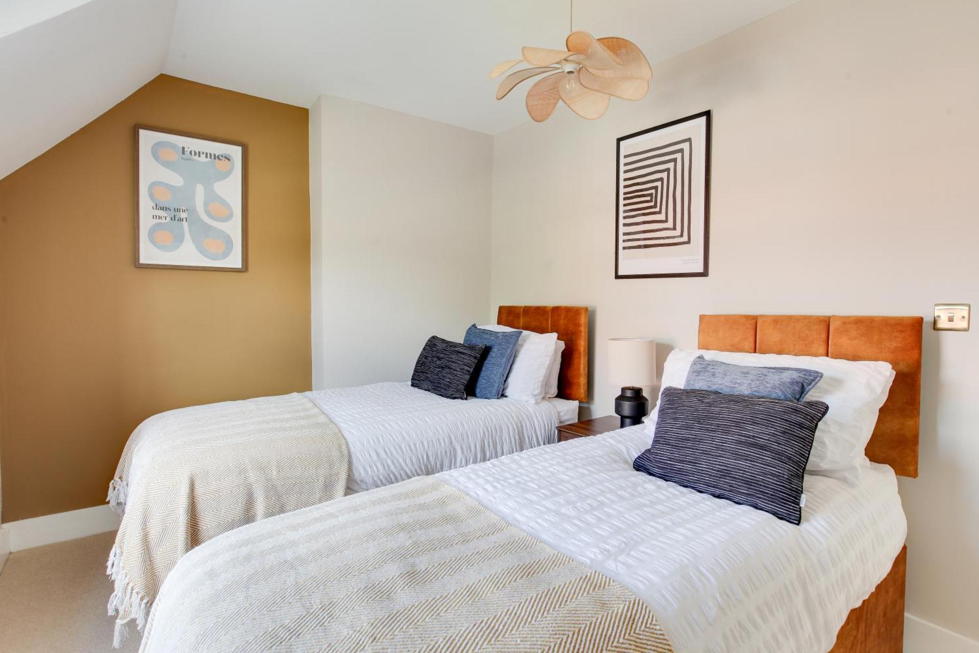 Cosy 3 Bedroom House With Free Parking And Wifi Hythe  Exterior foto