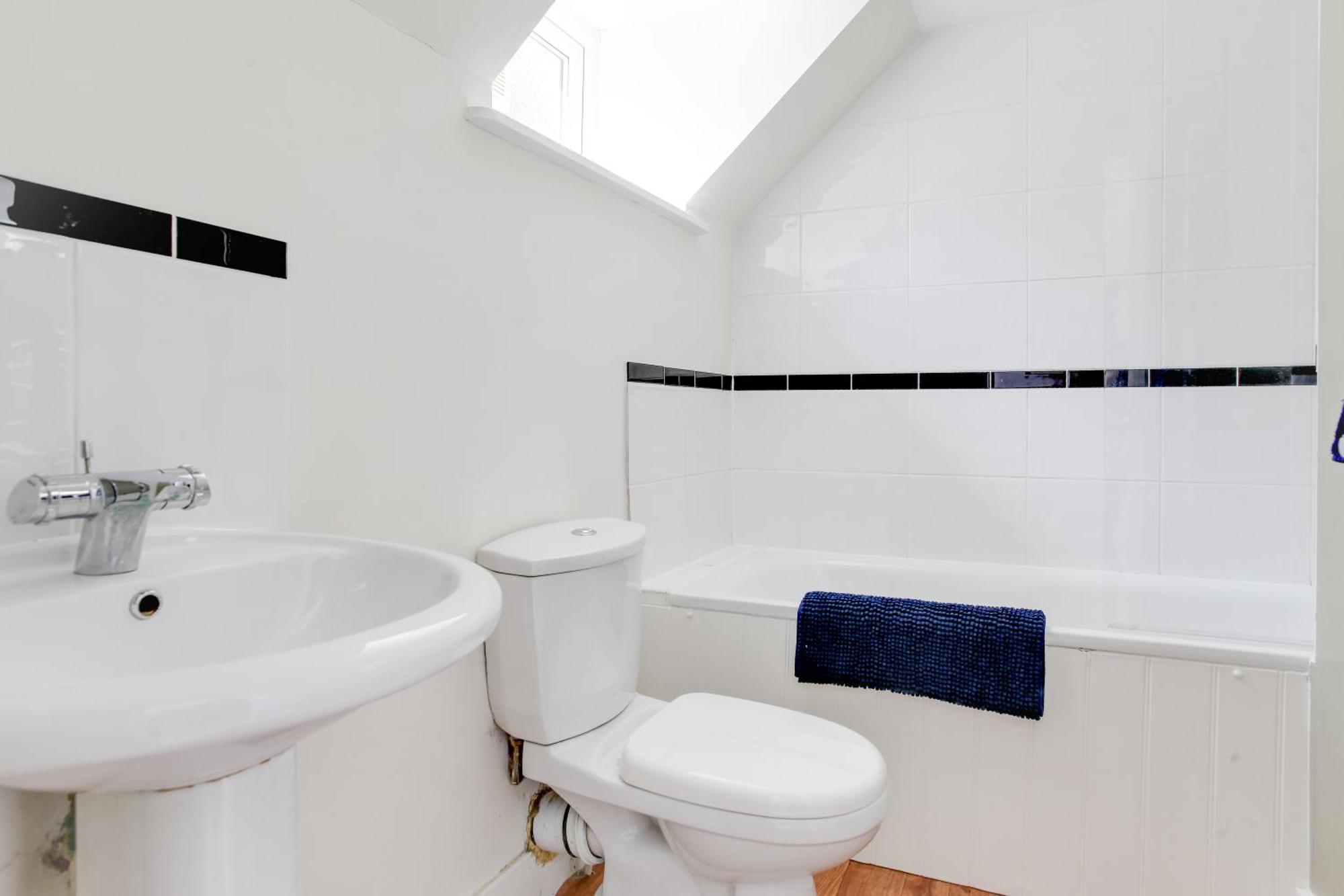 Cosy 3 Bedroom House With Free Parking And Wifi Hythe  Exterior foto